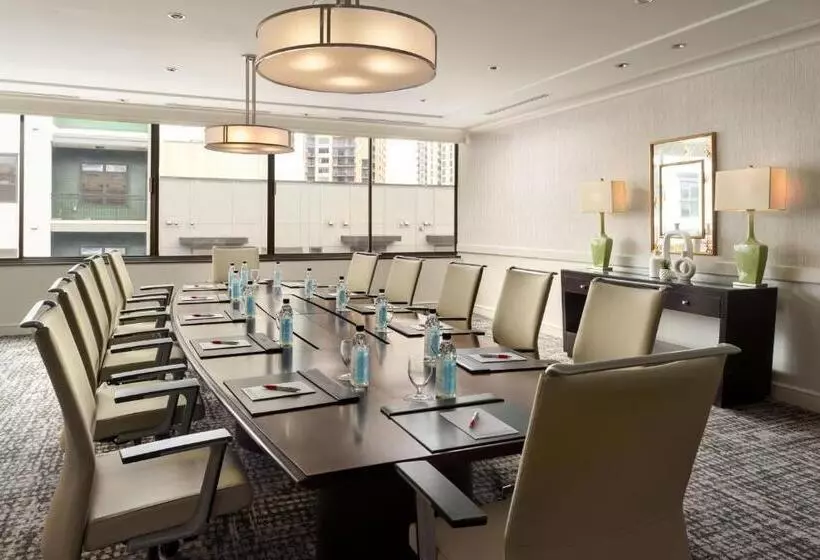 Wyndham Atlanta Buckhead Hotel & Conference Center