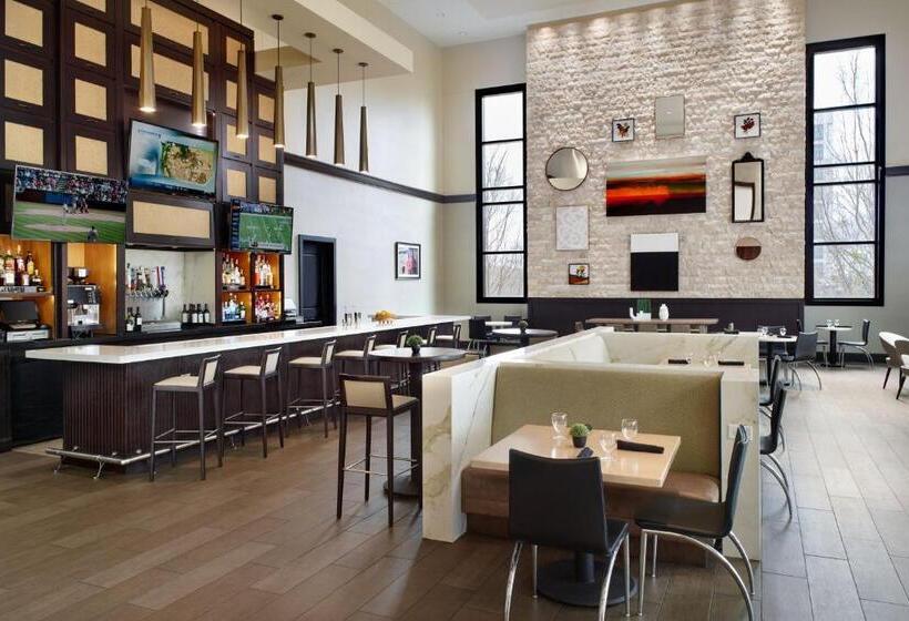 Wyndham Atlanta Buckhead Hotel & Conference Center