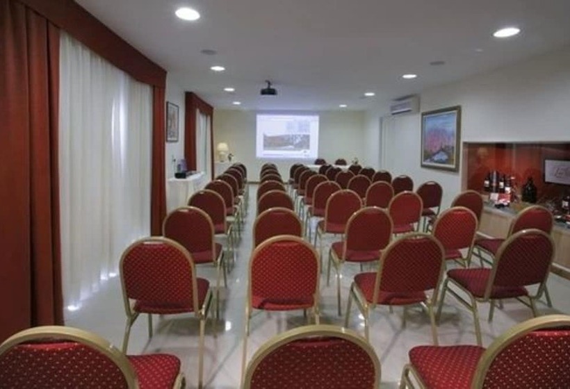 فندق Condor Suites Apart