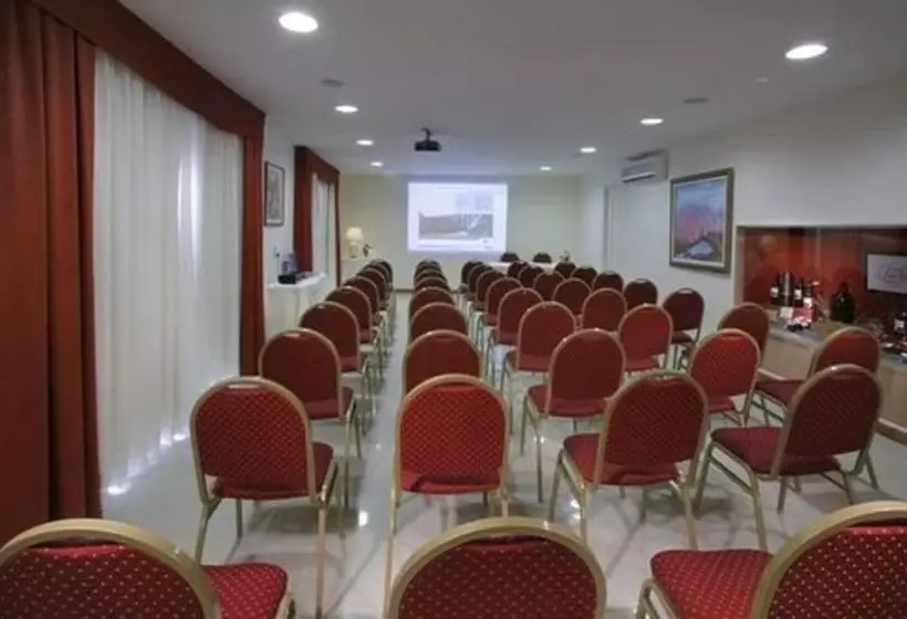 호텔 Condor Suites Apart