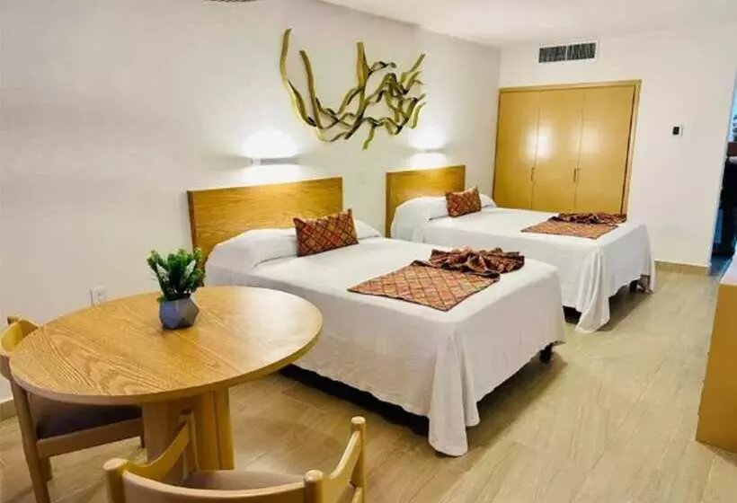 בית מלון כפרי Costa De Oro Beach