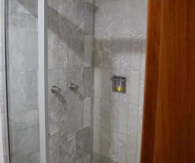 בית מלון כפרי Costa De Oro Beach