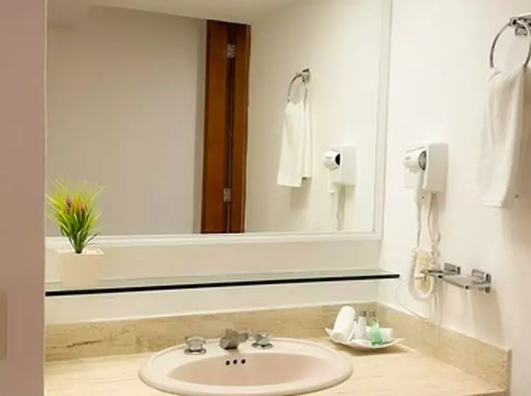 בית מלון כפרי Costa De Oro Beach