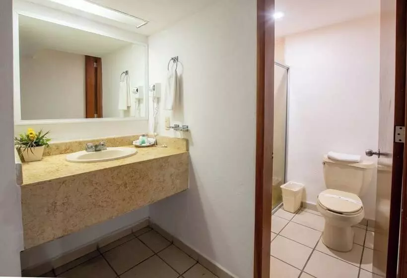 בית מלון כפרי Costa De Oro Beach