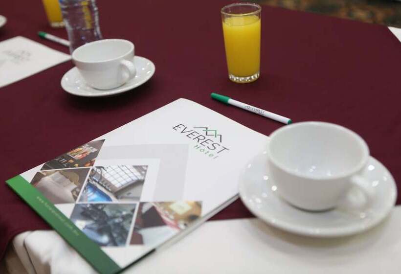 בית מלון כפרי Everest Ciudad Victoria