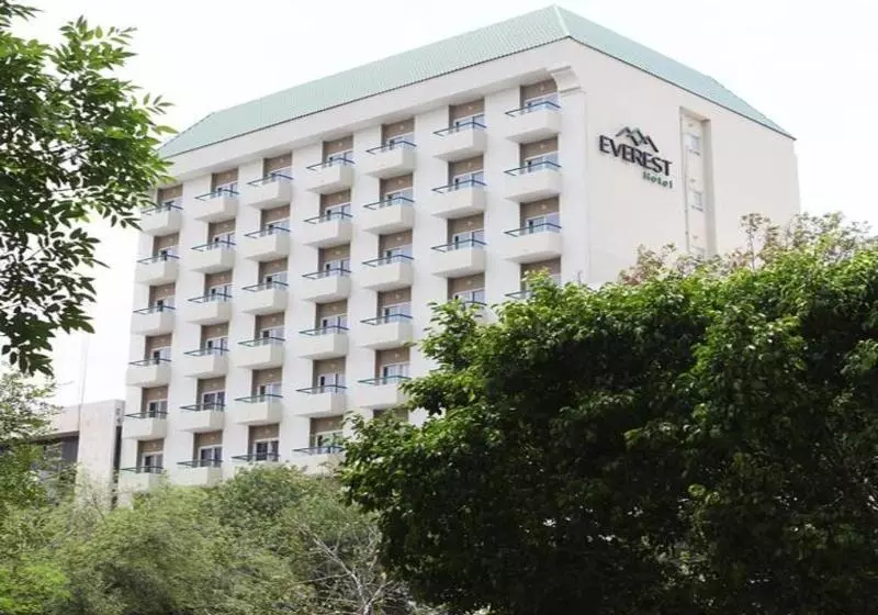 酒店 Everest Ciudad Victoria