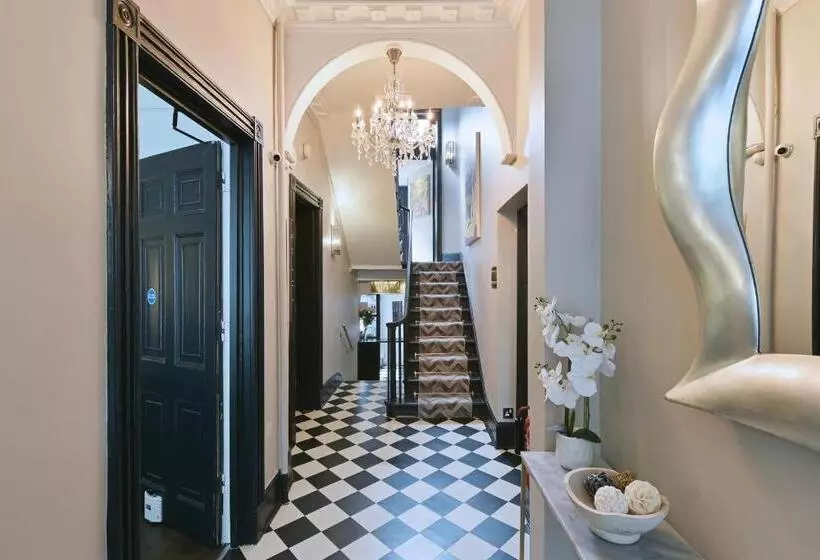 Hotelli Harlingford