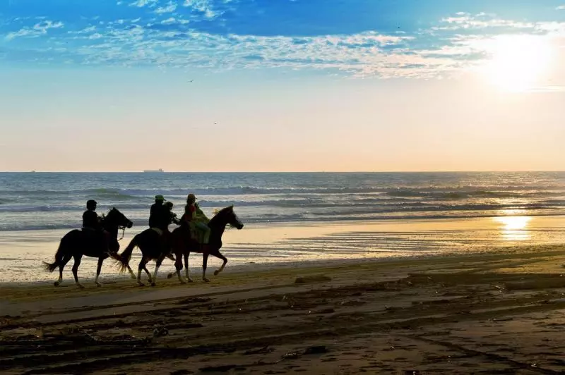 هتل Las Olas Beach Resort