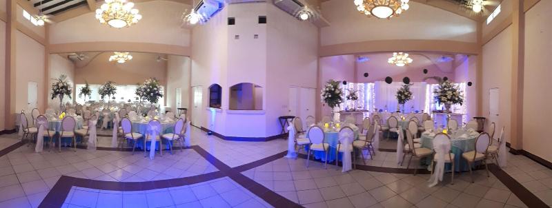 Hotel Las Olas Beach Resort