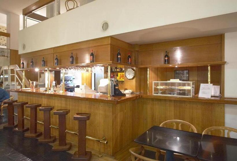 هتل Libertador Tandil