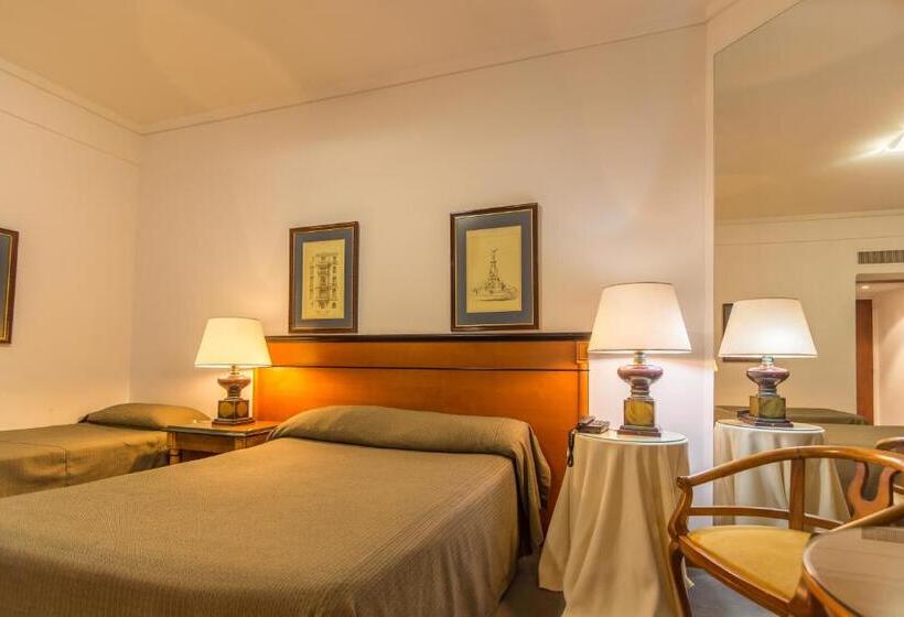 هتل Libertador Tandil