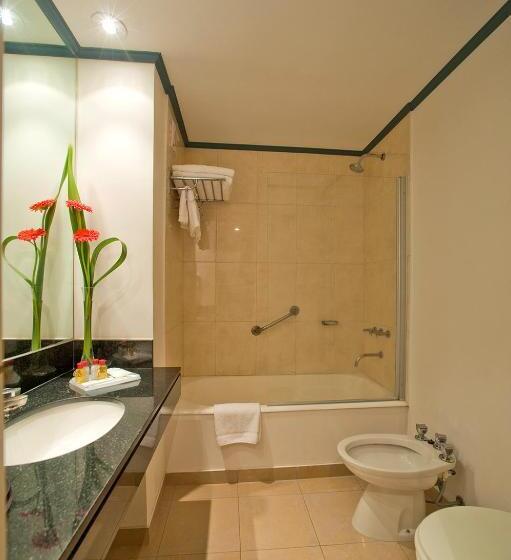 هتل Libertador Tandil