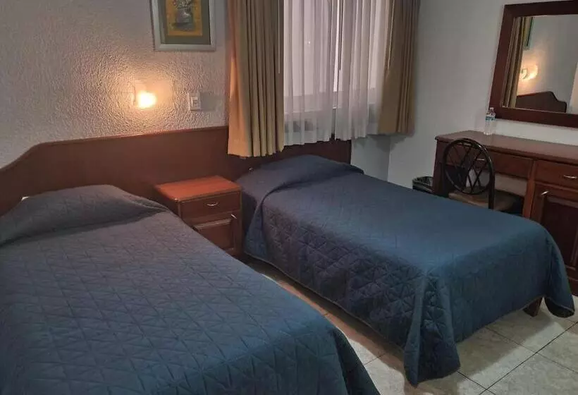 فندق Qualitel Plus