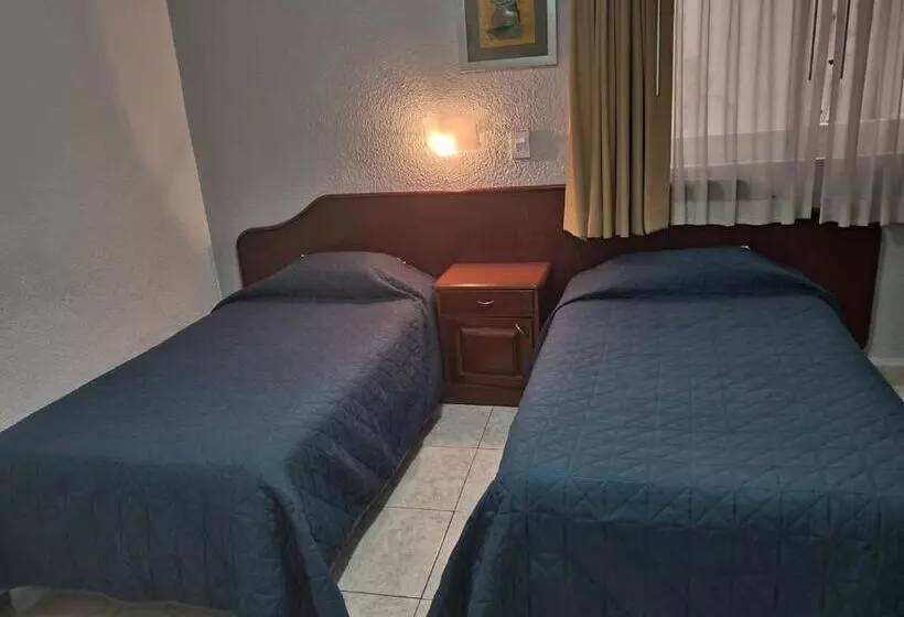 فندق Qualitel Plus