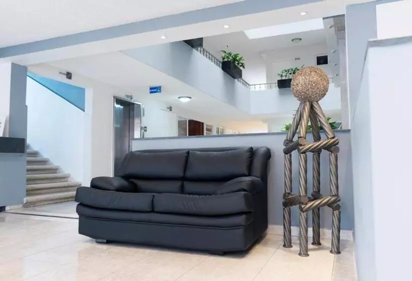 فندق Qualitel Plus