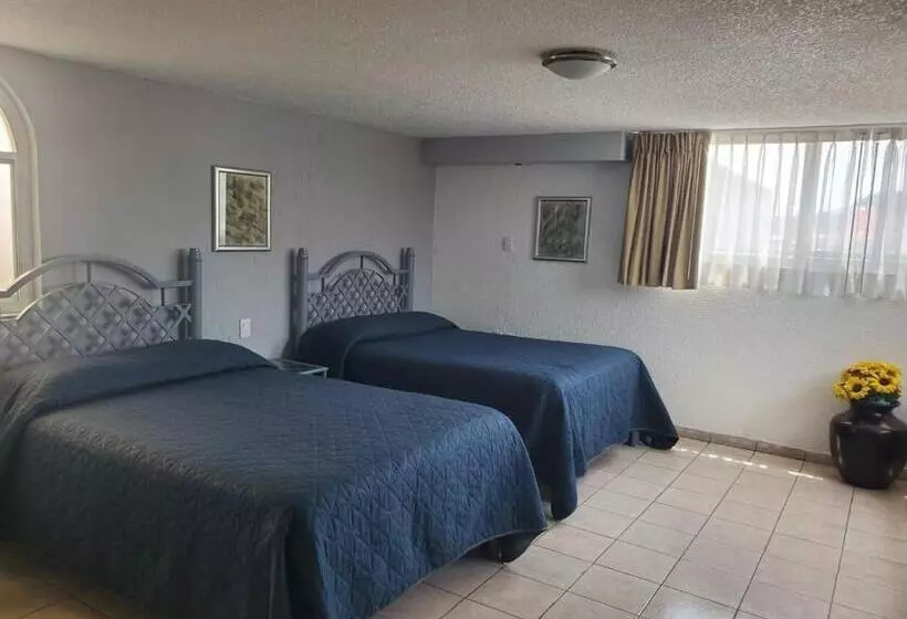 فندق Qualitel Plus