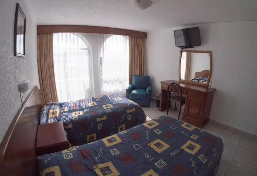 فندق Qualitel Plus