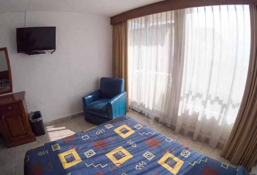 فندق Qualitel Plus