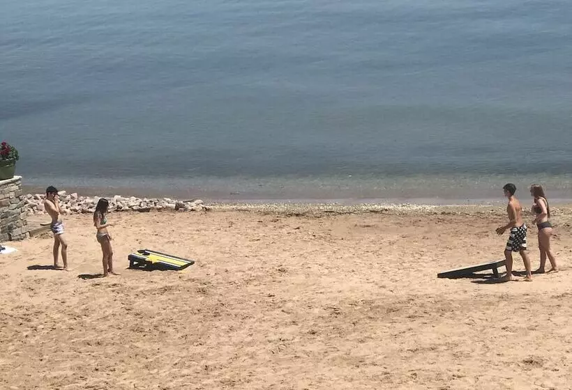 호텔 Breakers Resort Lakeside