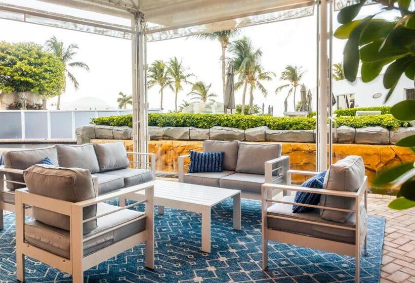 فندق Trump International Beach Resort   Sunny Isles Beach