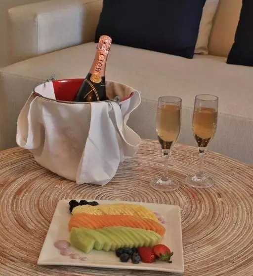 Отель Trump International Beach Resort   Sunny Isles Beach