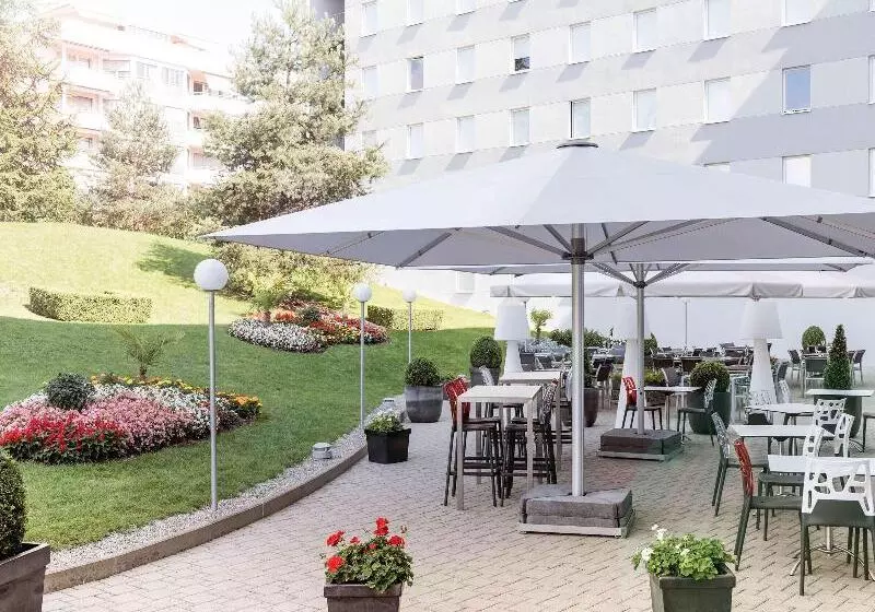 Novotel Suites Geneve Aeroport