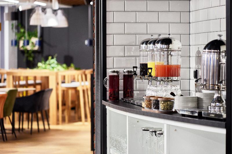 Hotel Holiday Inn Express Warsaw The Hub, An Ihg