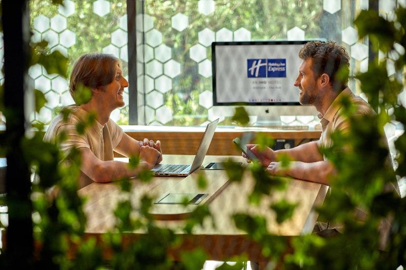 Hotel Holiday Inn Express Warsaw The Hub, An Ihg