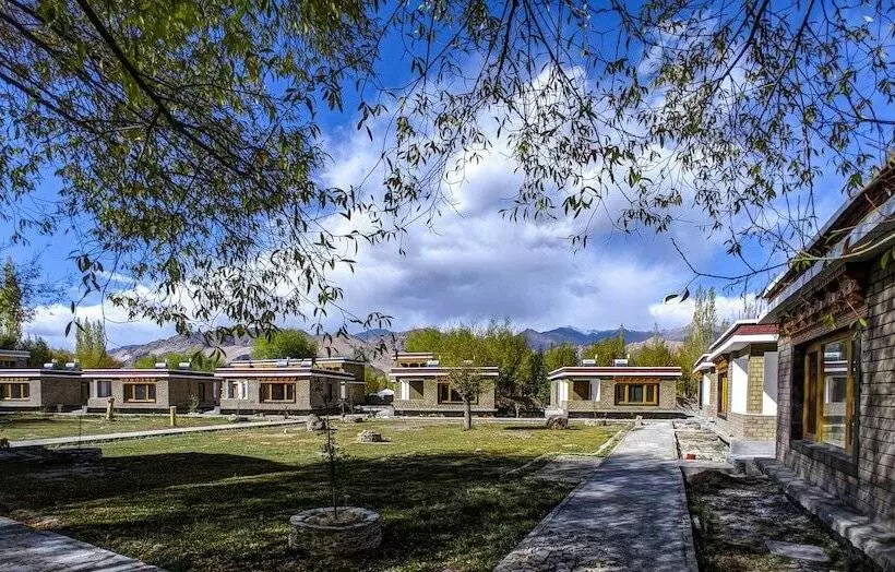 Hotelli Le Mentok Wellness Resort