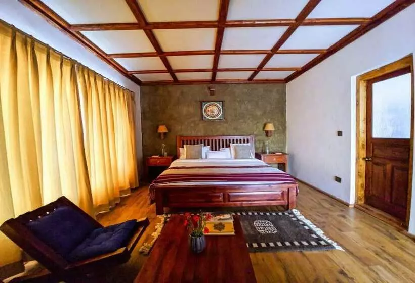 Hotelli Le Mentok Wellness Resort