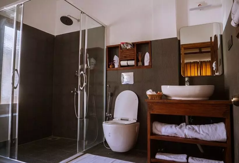 Hotelli Le Mentok Wellness Resort