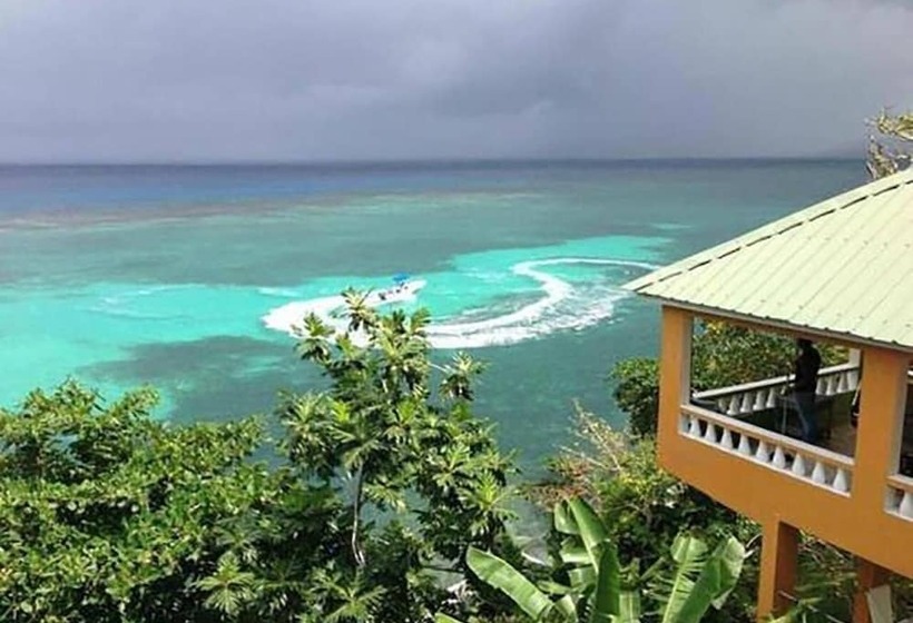 هتل The Villa At Pineapple Cove Resort