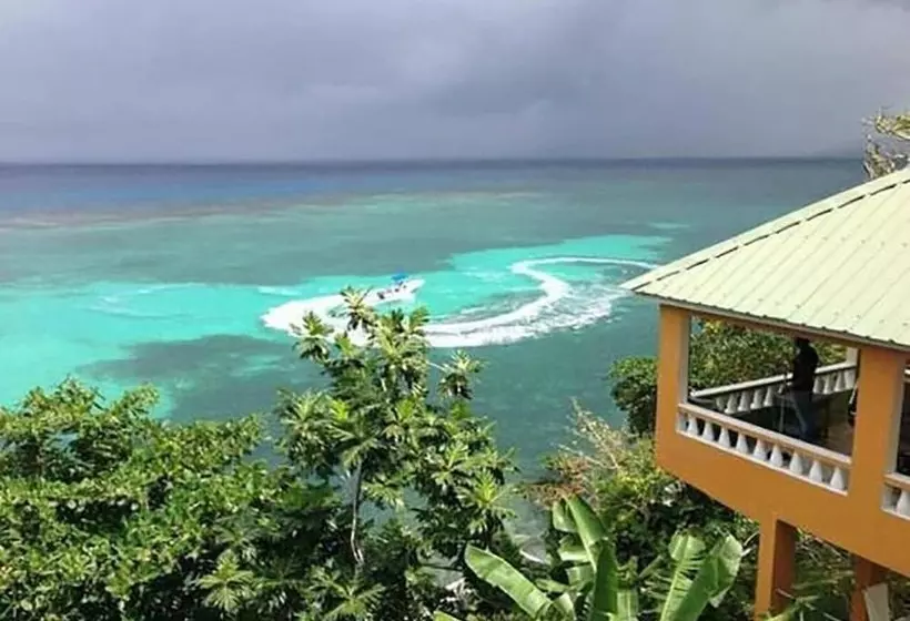 ホテル The Villa At Pineapple Cove Resort