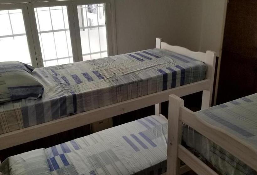 پانسیون Hostel Brown