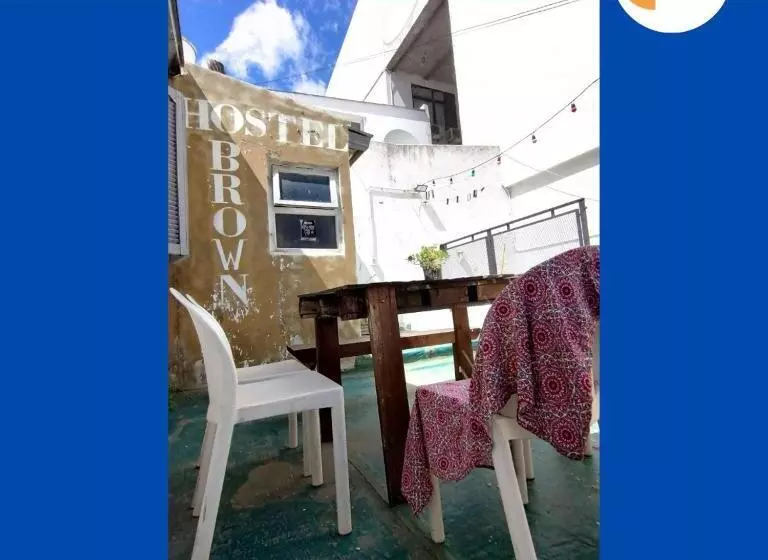 ペンション Hostel Brown