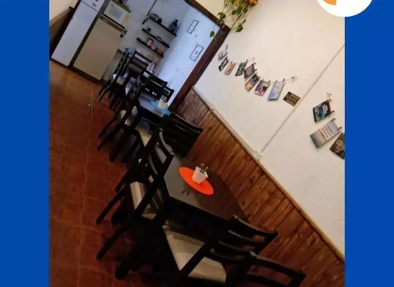 ペンション Hostel Brown