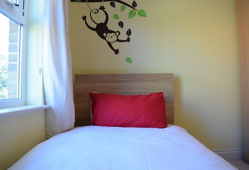 Beautiful Wimbledon 4 Bedroom Family Home