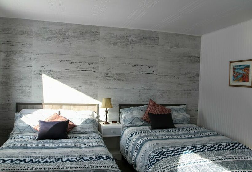 Maison Lebreux   Motel