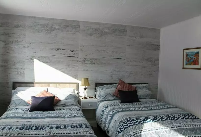 Maison Lebreux   Motel