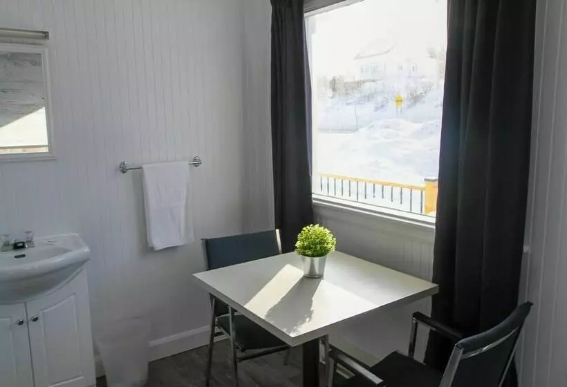 Maison Lebreux   Motel