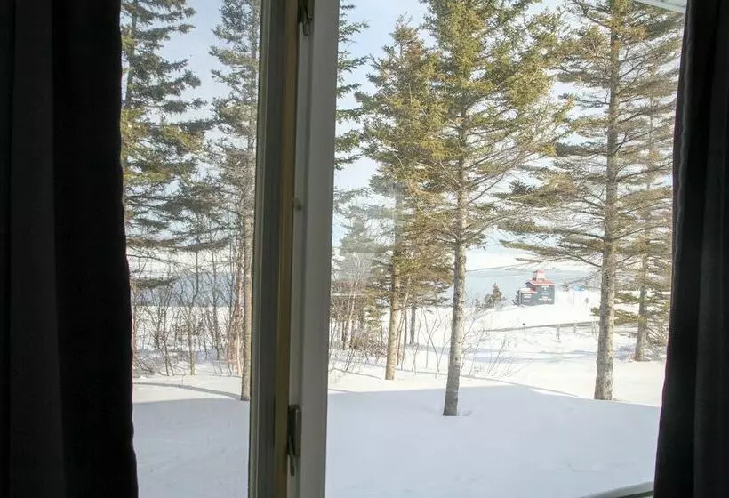 Maison Lebreux   Motel