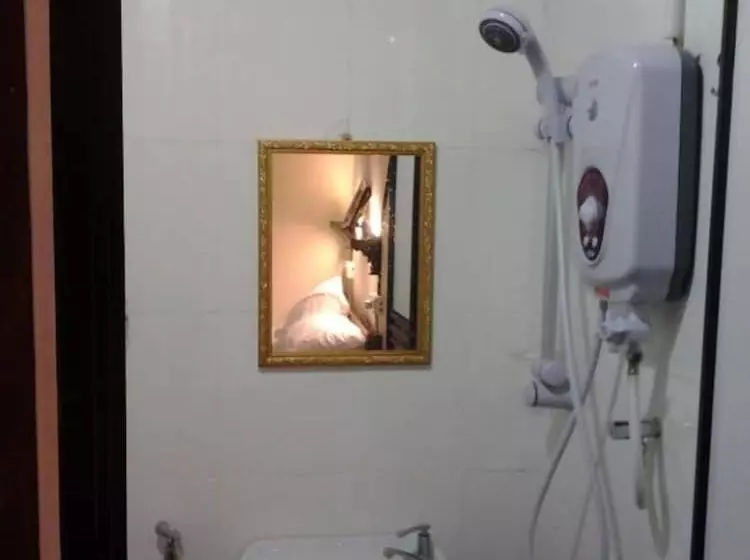 پانسیون Silver Shine Guesthouse