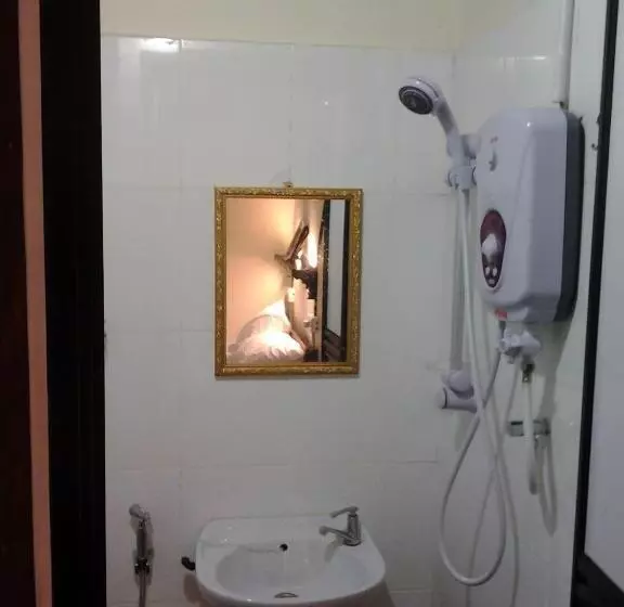پانسیون Silver Shine Guesthouse