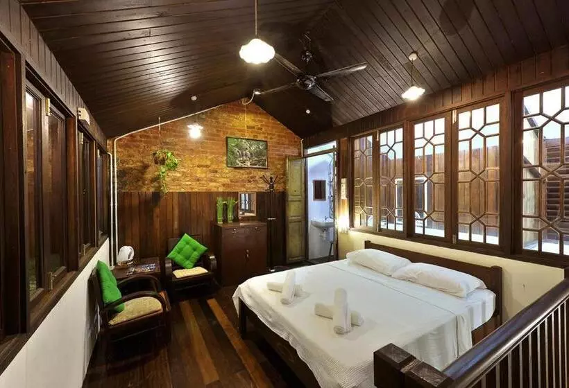 پانسیون Silver Shine Guesthouse