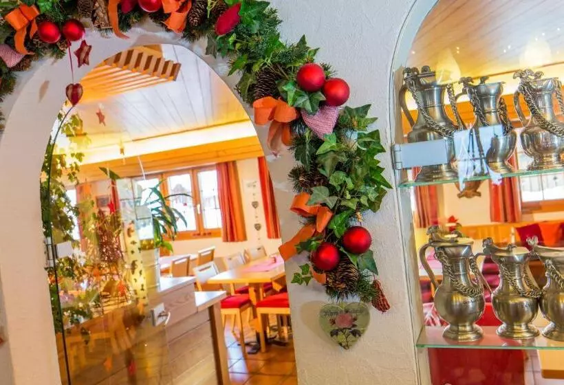 Familienhotel Garni Sporting