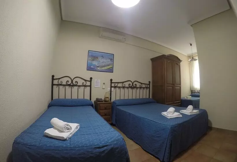 Hostal El Pilar