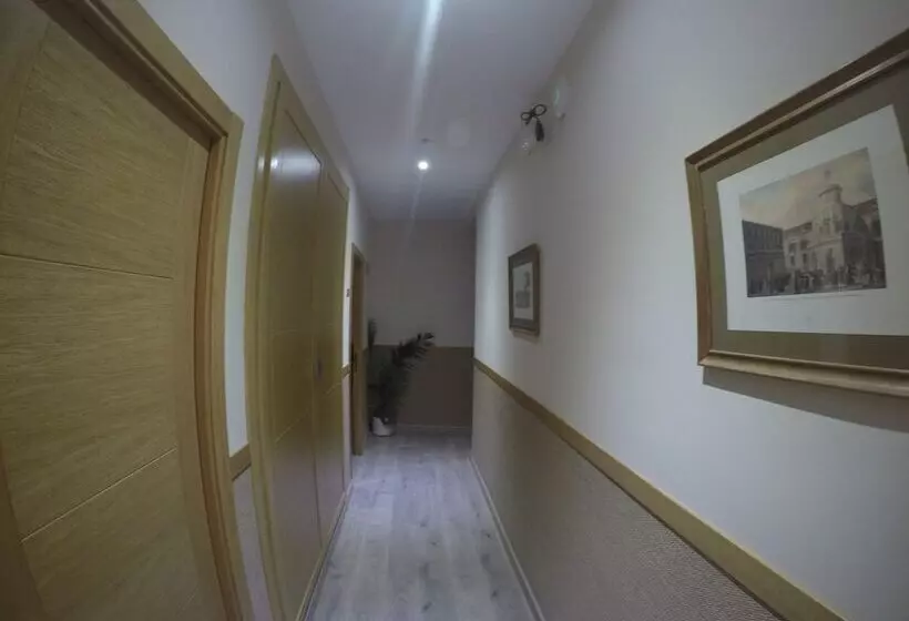 Hostal El Pilar