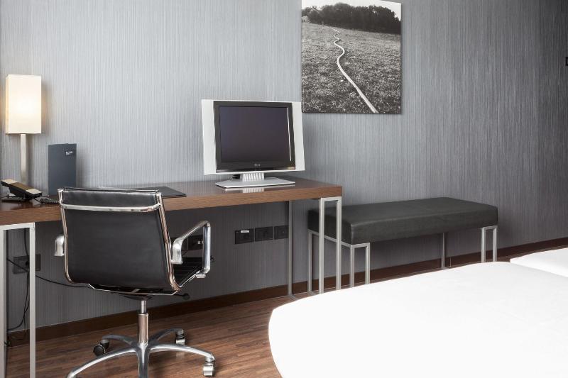 Ac Hotel Padova By Marriott