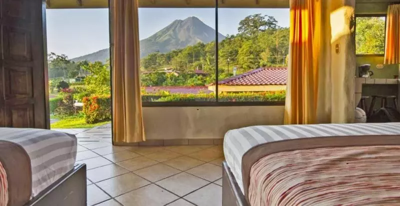 ホテル Arenal Volcano Inn