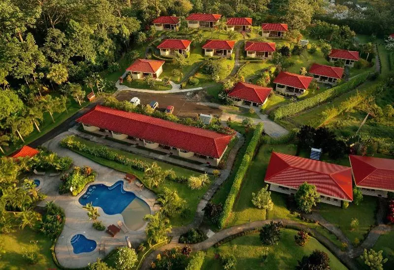 ホテル Arenal Volcano Inn